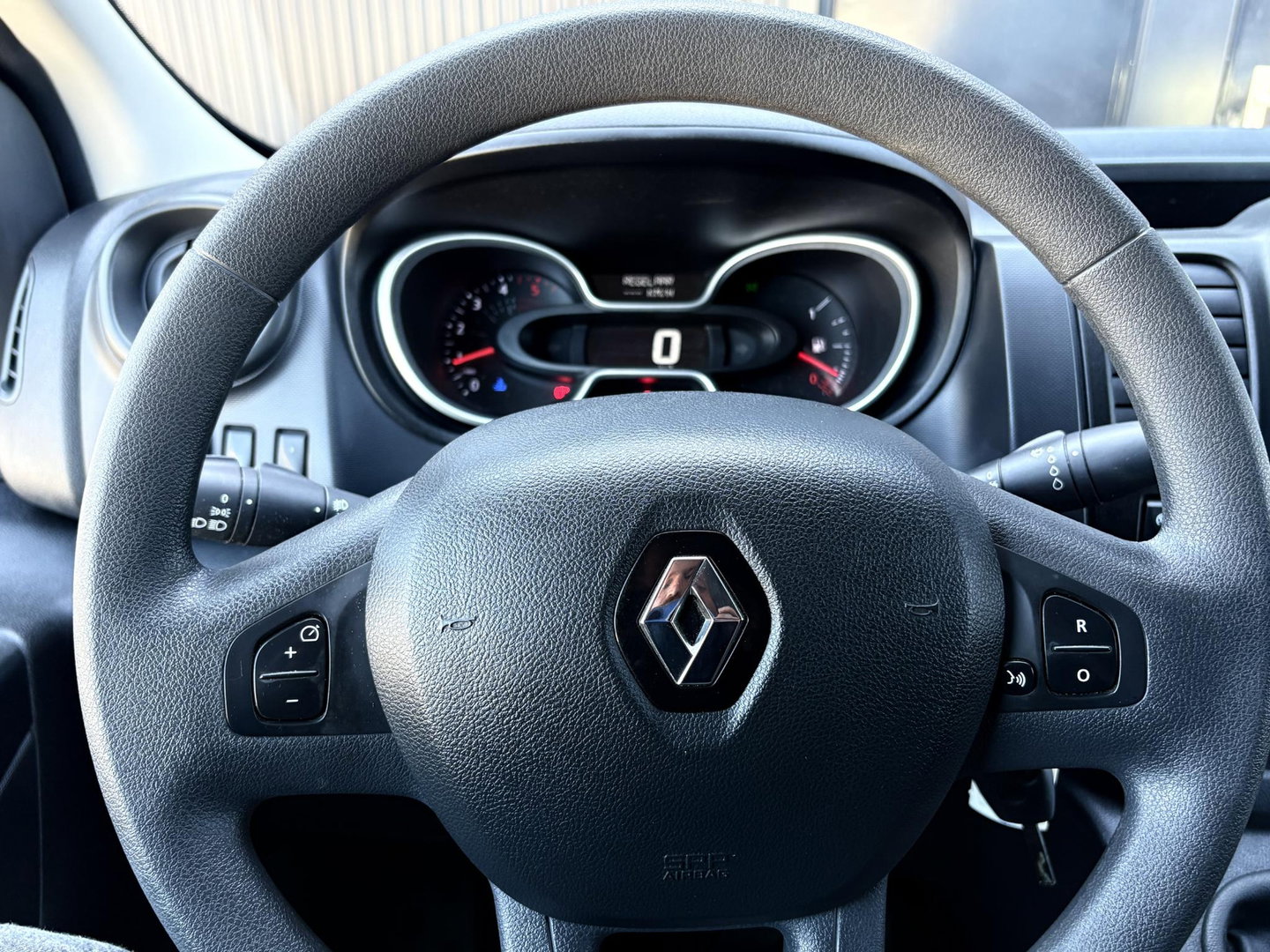 Renault Trafic 2.0 dCi 120 L2H1 MARGE | LMV | ZEER NETTE BUS | CAMERA | LED |