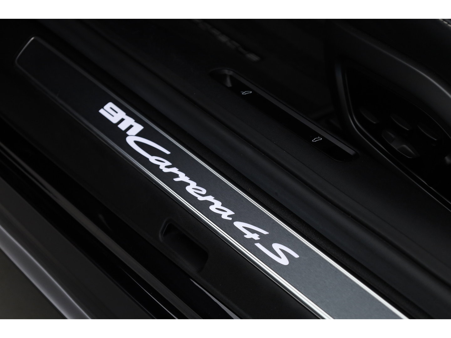 Porsche 911 Cabrio 3.0 Carrera 4 S Orgi. NL | Sport Chrono | Achterasbesturing | Sport Design Pack | PDCC | PDLS | Sportuitlaat | 20/21''