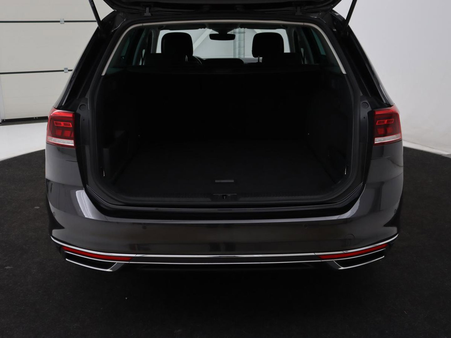Volkswagen Passat 1.4 TSI PHEV GTE | SOH 94% | Stoelverwarming | Massage | Camera | Adaptive cruise | Matrix LED | Carplay | Navigatie | parkeerhulp | Climate control | Plug In