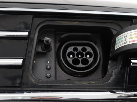Volkswagen Passat 1.4 TSI PHEV GTE | SOH 94% | Stoelverwarming | Massage | Camera | Adaptive cruise | Matrix LED | Carplay | Navigatie | parkeerhulp | Climate control | Plug In