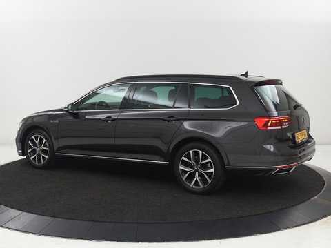 Volkswagen Passat 1.4 TSI PHEV GTE | SOH 94% | Stoelverwarming | Massage | Camera | Adaptive cruise | Matrix LED | Carplay | Navigatie | parkeerhulp | Climate control | Plug In