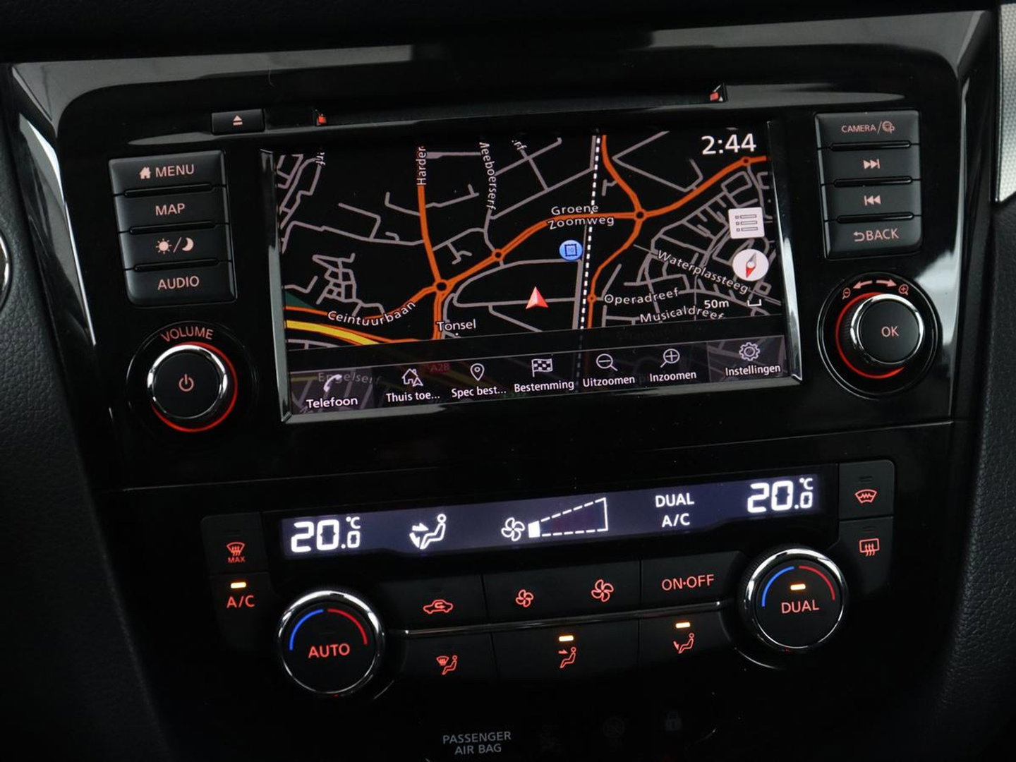 Nissan QASHQAI 1.3 DIG-T Business Edition | Panoramadak | Stoelverwarming | Trekhaak | Adaptive cruise | Leder | 360 Camera | Carplay | Keyless | Navigatie | Full LED | Side Assist | Elektrische stoelen