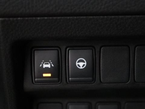 Nissan QASHQAI 1.3 DIG-T Business Edition | Panoramadak | Stoelverwarming | Trekhaak | Adaptive cruise | Leder | 360 Camera | Carplay | Keyless | Navigatie | Full LED | Side Assist | Elektrische stoelen