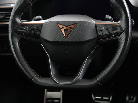 CUPRA Leon 1.4 eHybrid VZ | SOH 90,7% | 245pk | Stoelverwarming | Adaptive cruise | Camera | Carplay | Navigatie | Sfeerverlichting | Full LED | Sportstoelen | Keyless | PHEV | Plug In