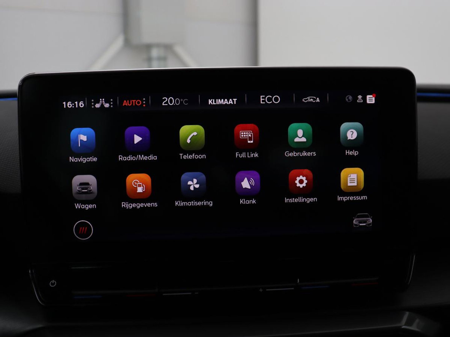 CUPRA Leon 1.4 eHybrid VZ | SOH 90,7% | 245pk | Stoelverwarming | Adaptive cruise | Camera | Carplay | Navigatie | Sfeerverlichting | Full LED | Sportstoelen | Keyless | PHEV | Plug In