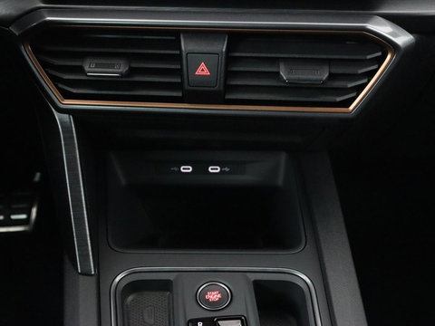 CUPRA Leon 1.4 eHybrid VZ | SOH 90,7% | 245pk | Stoelverwarming | Adaptive cruise | Camera | Carplay | Navigatie | Sfeerverlichting | Full LED | Sportstoelen | Keyless | PHEV | Plug In