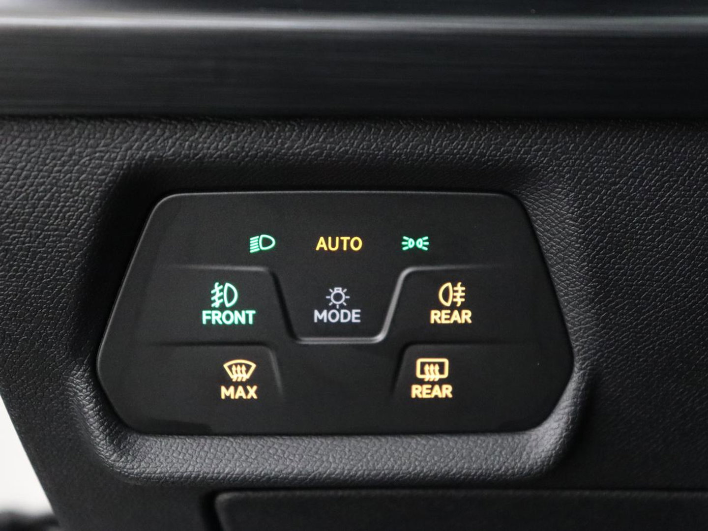 CUPRA Leon 1.4 eHybrid VZ | SOH 90,7% | 245pk | Stoelverwarming | Adaptive cruise | Camera | Carplay | Navigatie | Sfeerverlichting | Full LED | Sportstoelen | Keyless | PHEV | Plug In