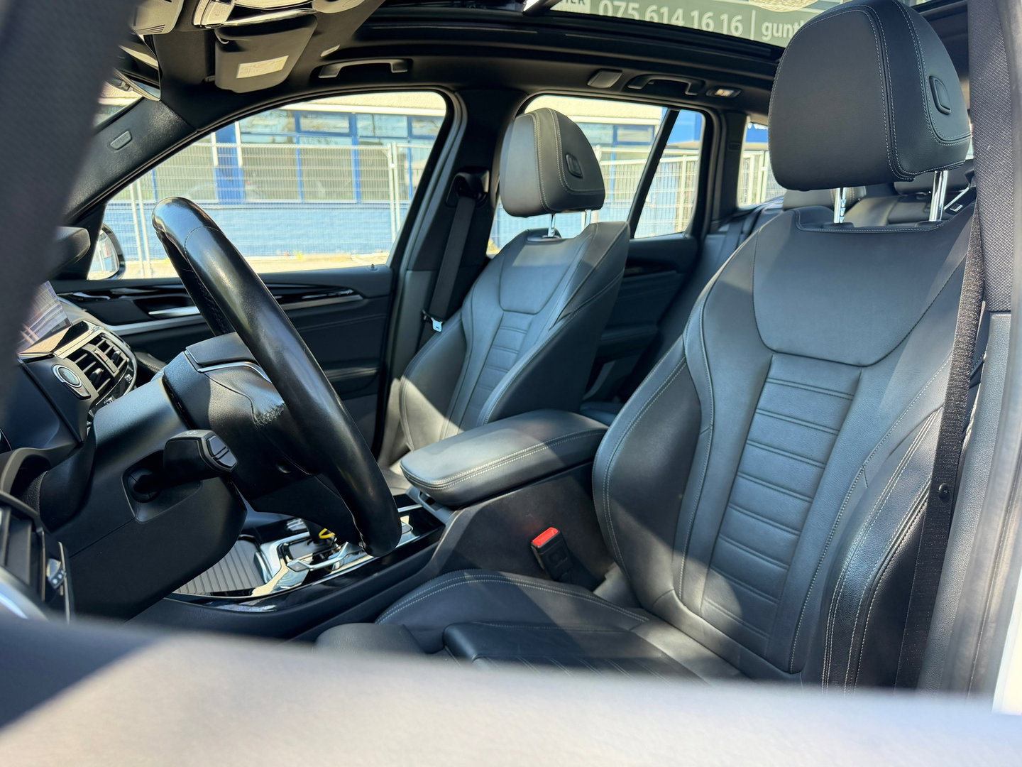 BMW X3 SDrive20i High Exe Pano|Leder|