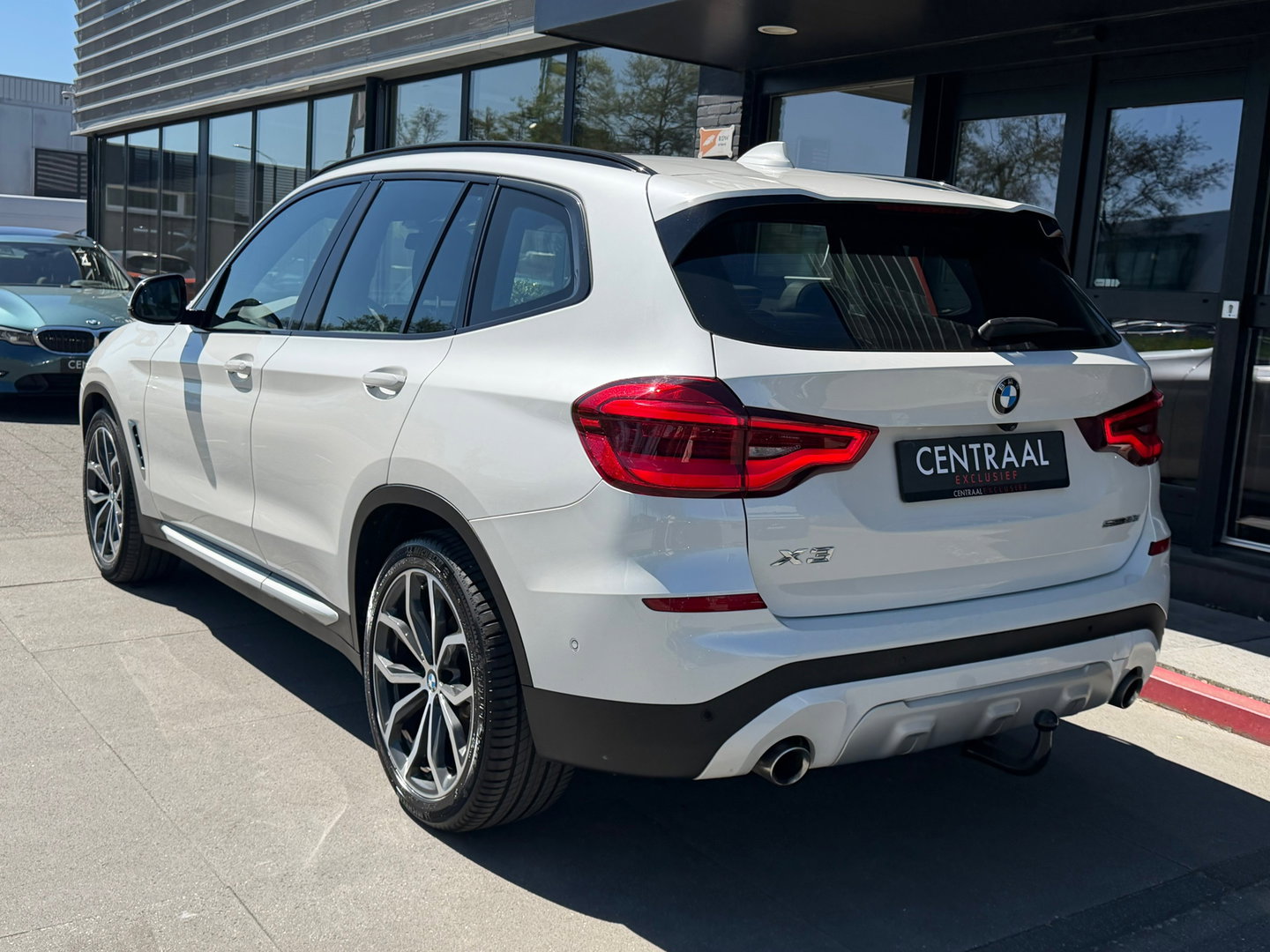 BMW X3 SDrive20i High Exe Pano|Leder|