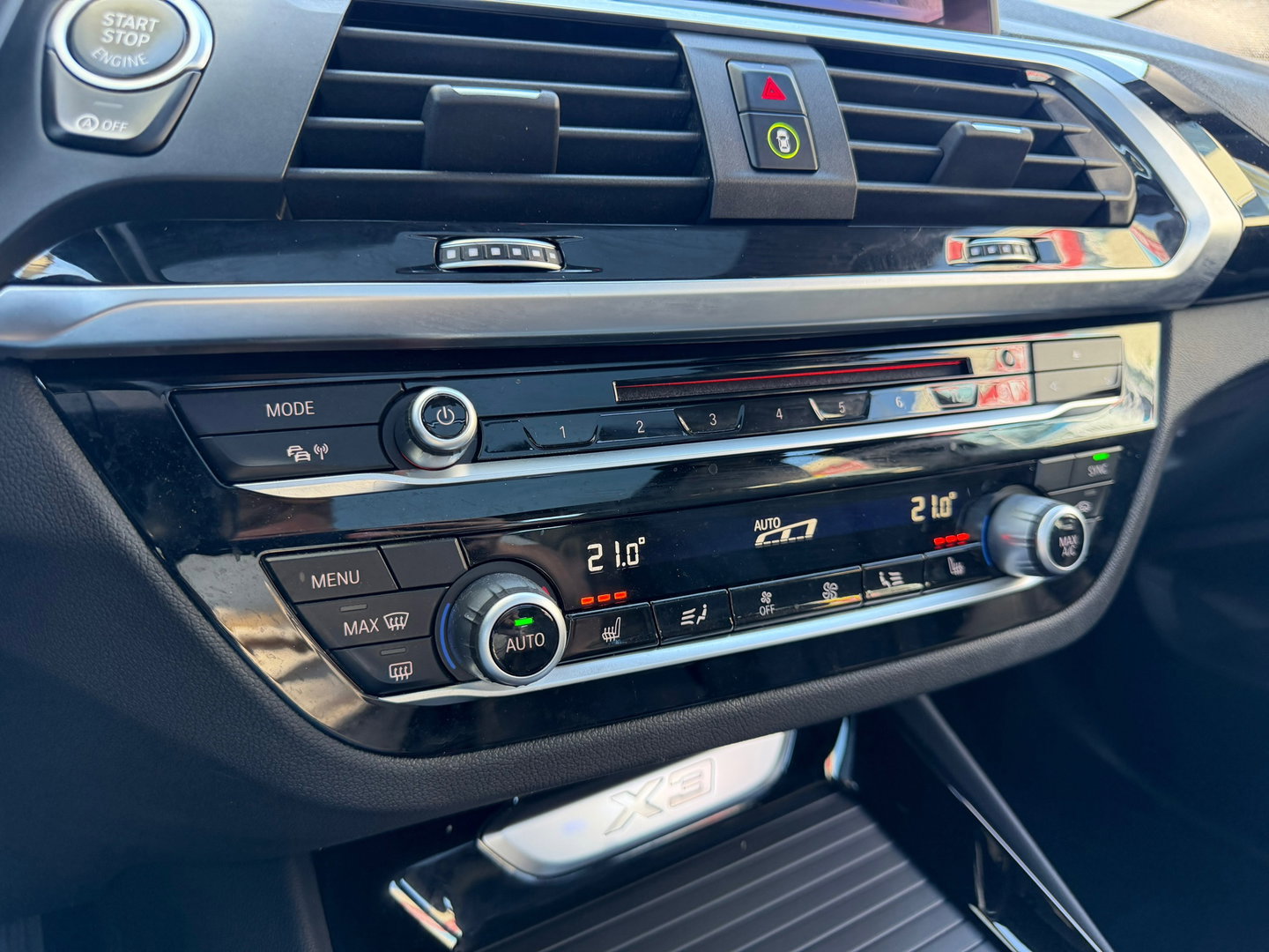 BMW X3 SDrive20i High Exe Pano|Leder|