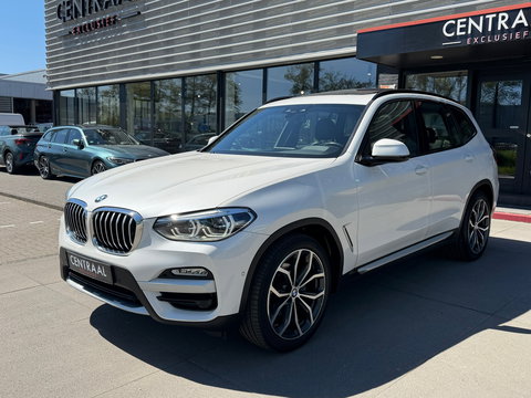 BMW X3 SDrive20i High Exe Pano|Leder|
