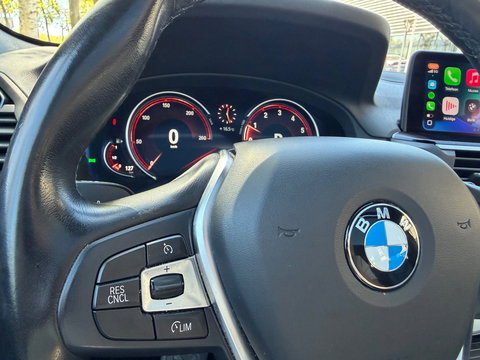 BMW X3 SDrive20i High Exe Pano|Leder|