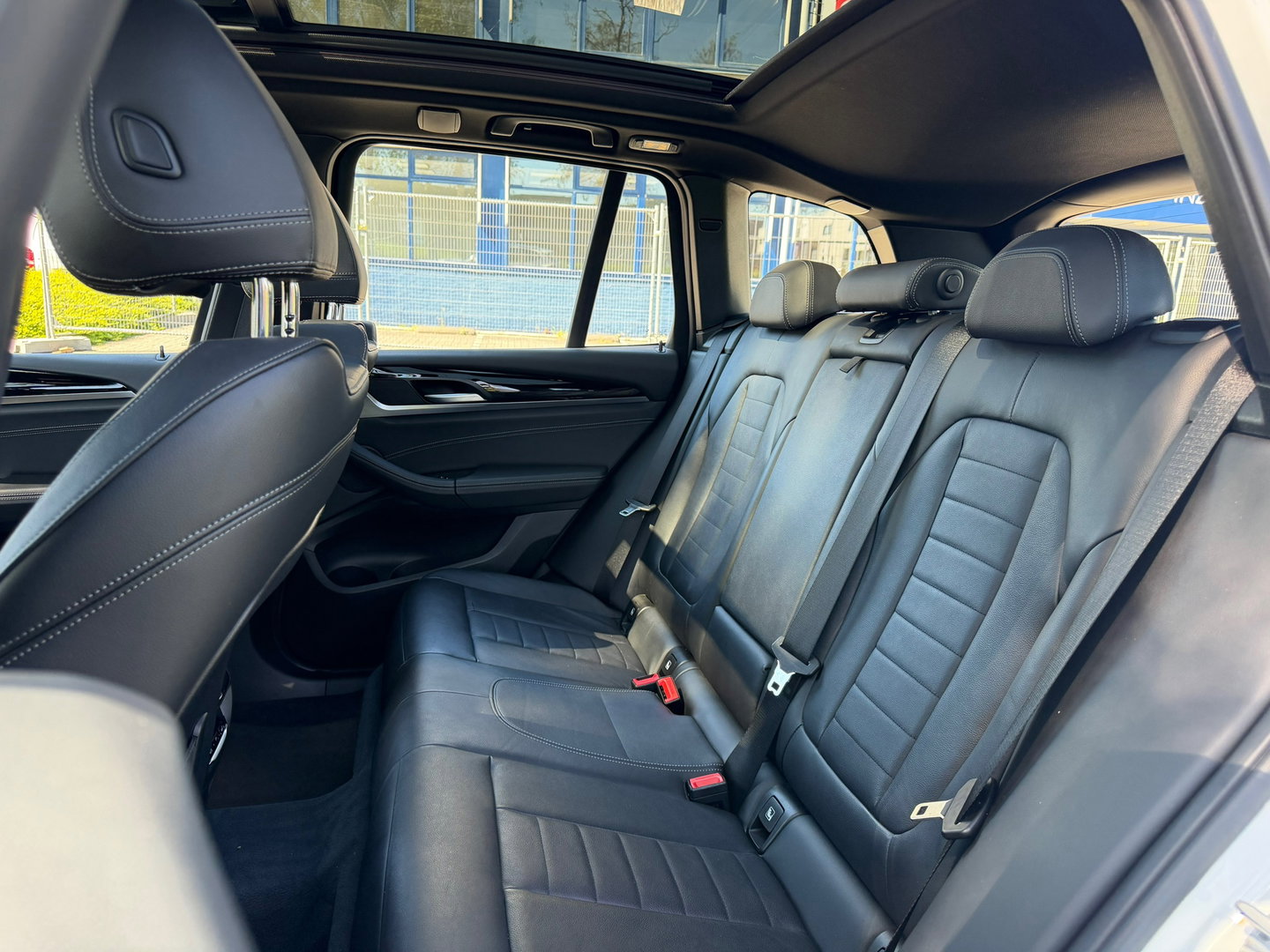 BMW X3 SDrive20i High Exe Pano|Leder|