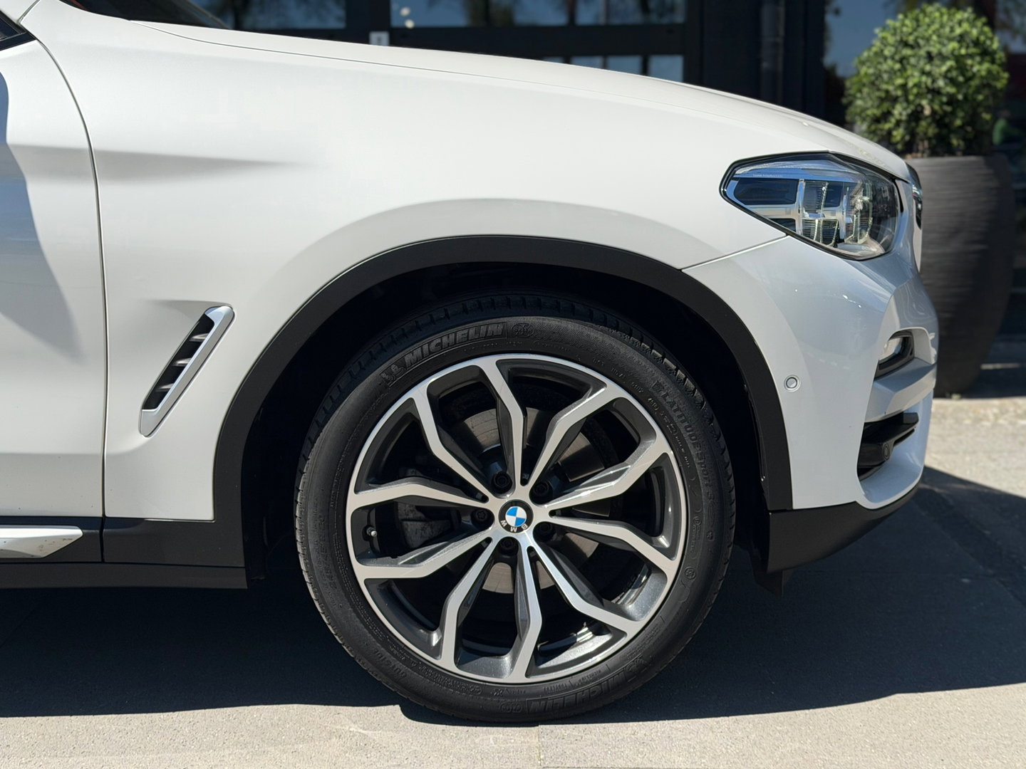 BMW X3 SDrive20i High Exe Pano|Leder|