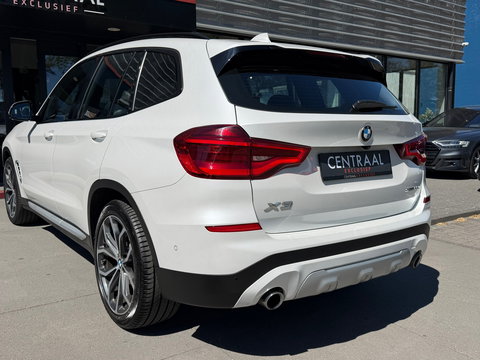 BMW X3 SDrive20i High Exe Pano|Leder|