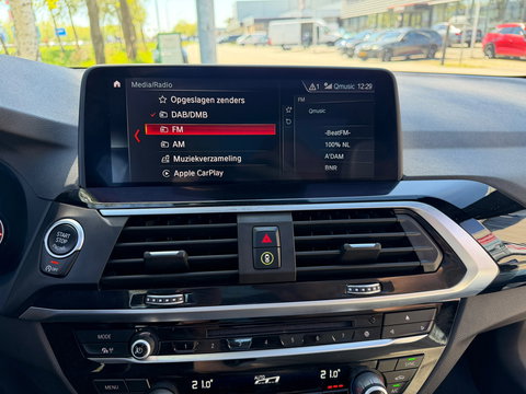 BMW X3 SDrive20i High Exe Pano|Leder|