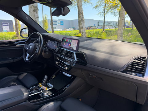BMW X3 SDrive20i High Exe Pano|Leder|