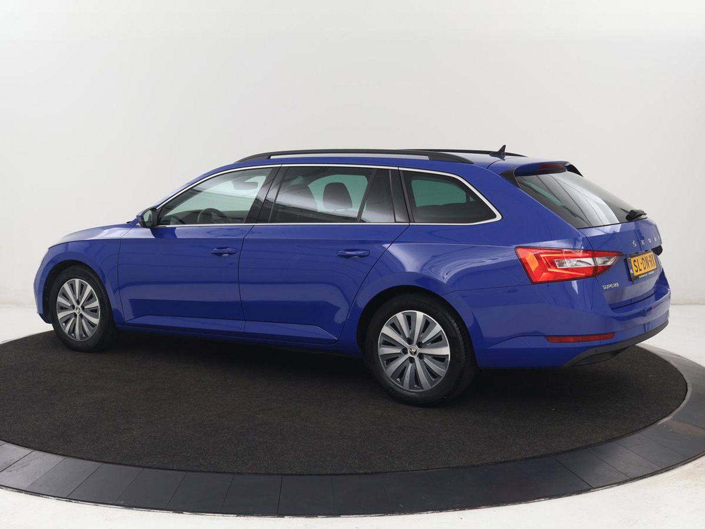 Škoda Superb 1.4 TSI iV Business Edition | SOH 90,7% | Stoelverwarming | Virtual Cockpit | Adaptive cruise | Camera | Carplay | Navigatie | Full LED | Parkeerhulp | PHEV | Plug In