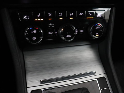 Škoda Superb 1.4 TSI iV Business Edition | SOH 90,7% | Stoelverwarming | Virtual Cockpit | Adaptive cruise | Camera | Carplay | Navigatie | Full LED | Parkeerhulp | PHEV | Plug In