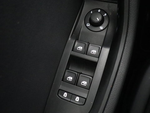 Škoda Superb 1.4 TSI iV Business Edition | SOH 90,7% | Stoelverwarming | Virtual Cockpit | Adaptive cruise | Camera | Carplay | Navigatie | Full LED | Parkeerhulp | PHEV | Plug In