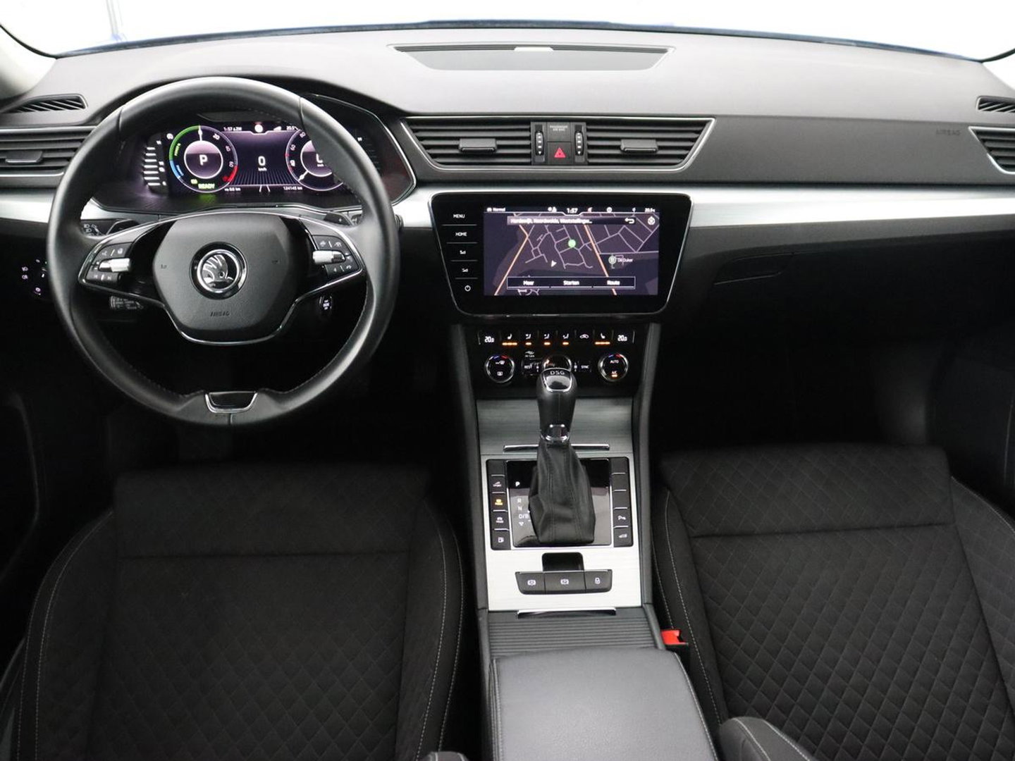 Škoda Superb 1.4 TSI iV Business Edition | SOH 90,7% | Stoelverwarming | Virtual Cockpit | Adaptive cruise | Camera | Carplay | Navigatie | Full LED | Parkeerhulp | PHEV | Plug In