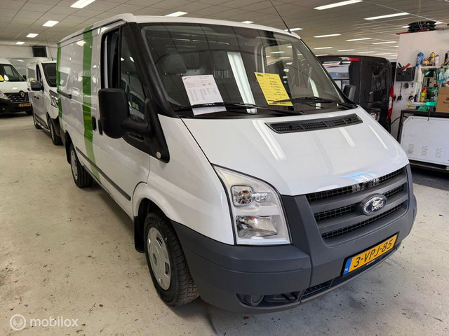 Ford Transit - 260S 2.2 TDCI met 105.000 km Marge