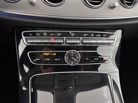 Mercedes-Benz E-Klasse 350 e Business Solution AMG Aut. *LEATHER-FABRIC | FULL-LED | AMBIENT-LIGHT | CAMERA | NAVI-FULLMAP | HEATED-SPORTSEATS | PRIVACY-GLASS | SHIFT-PADDLES | ECC | PDC | CRUISE | 18''ALU*