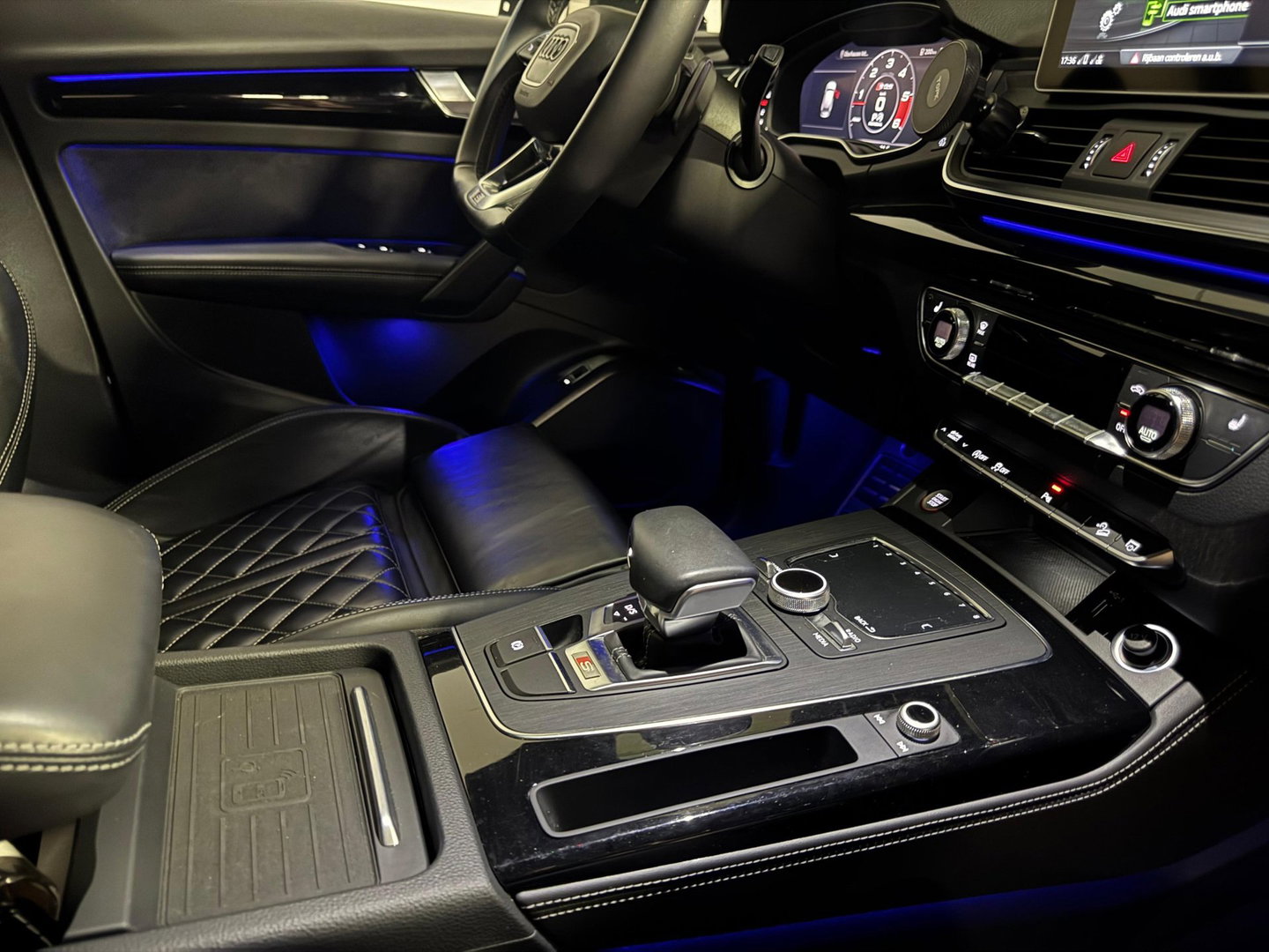 Audi Q5 3.0 TDI SQ5 quattro PANO KEYLESS HUD