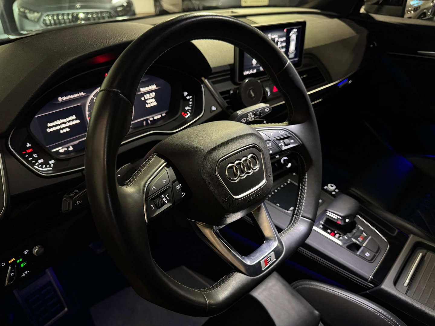 Audi Q5 3.0 TDI SQ5 quattro PANO KEYLESS HUD