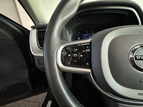 Volvo XC60 2.0 T6 Plug-in hybrid AWD Pano|Memory|Keyless|Camera