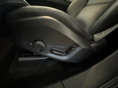 Volvo XC60 2.0 T6 Plug-in hybrid AWD Pano|Memory|Keyless|Camera