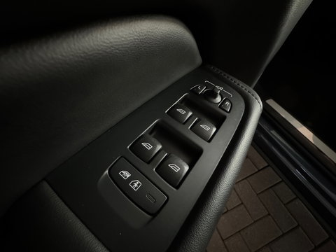 Volvo XC60 2.0 T6 Plug-in hybrid AWD Pano|Memory|Keyless|Camera