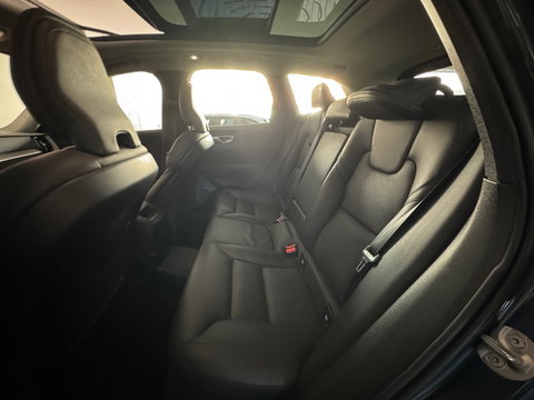 Volvo XC60 2.0 T6 Plug-in hybrid AWD Pano|Memory|Keyless|Camera