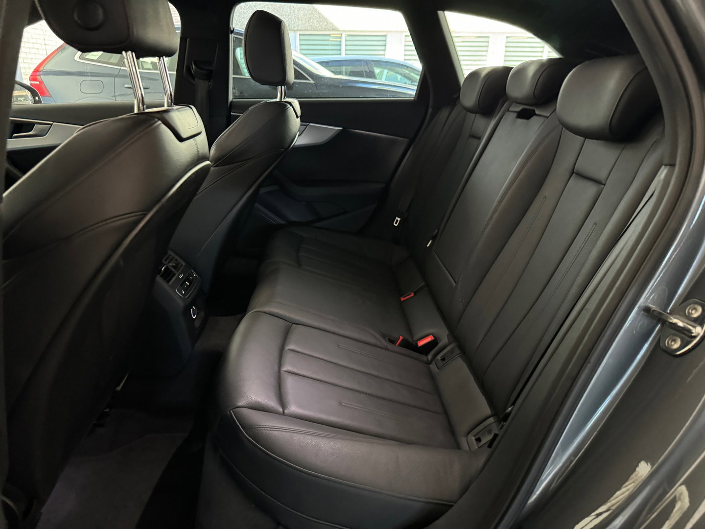 Audi A4 Avant 40 TFSI Pro Line Plus Pano|Keyless|HuD|Trekhaak