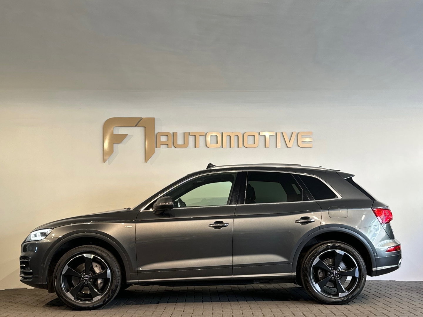 Audi Q5 55 TFSI e quattro S Line Pano|Luchtvering|HuD|B&O