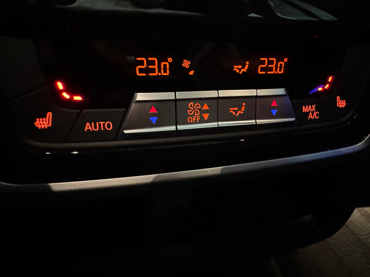 BMW X5 XDrive50e M Sport Pano|M Seat|Skylounge|HuD|Trekh|BTW