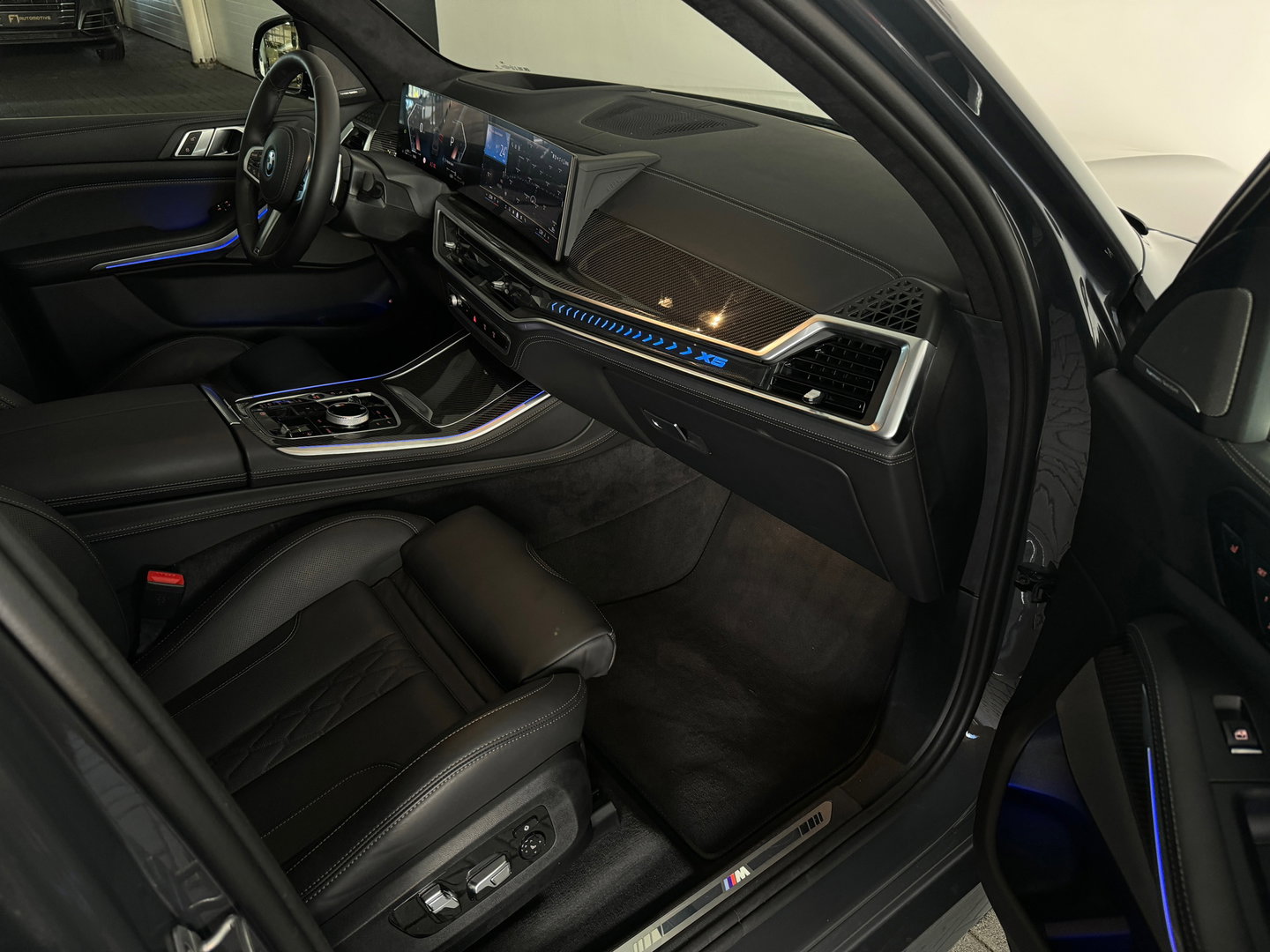 BMW X5 XDrive50e M Sport Pano|M Seat|Skylounge|HuD|Trekh|BTW