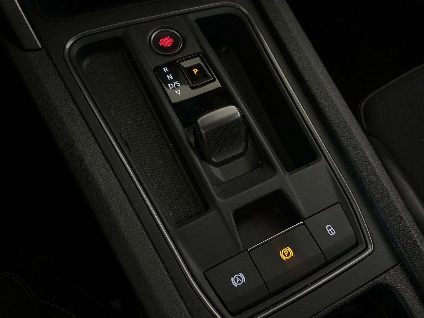 CUPRA Leon 2.0 TSI VZ 300PK Copper Keyless|Sfeer|Beats|Camera