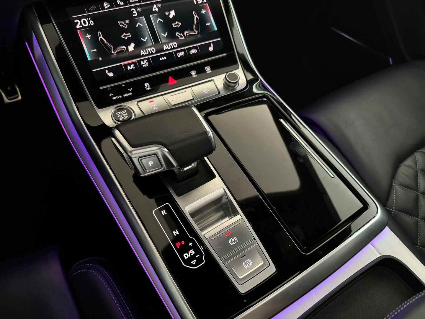Audi Q8 55 TFSI e quattro S Line Pano|RS Seat|HuD|Memory|BTW