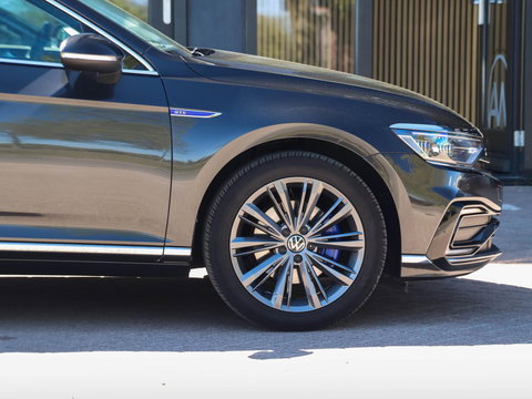 Volkswagen Passat GTE Business 1.4 TSI PHEV Leder 18 inch Camera