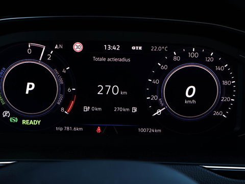 Volkswagen Passat GTE Business 1.4 TSI PHEV Leder 18 inch Camera