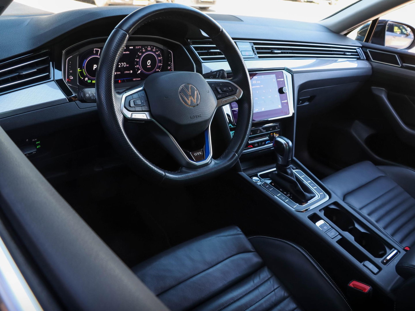 Volkswagen Passat GTE Business 1.4 TSI PHEV Leder 18 inch Camera