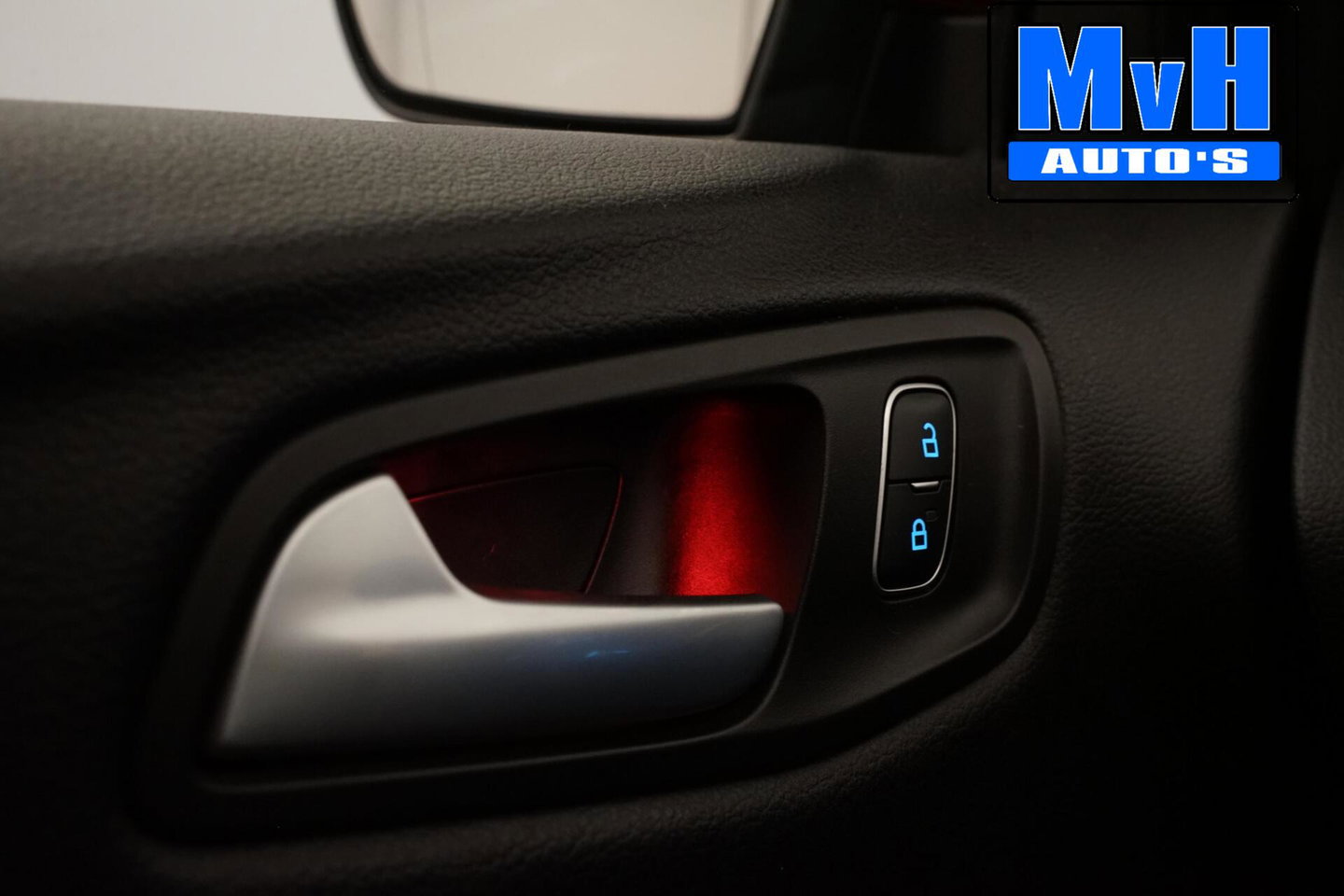 Ford Kuga 1.5 EcoBoost ST Line|PANO|STOEL/STUUR.VERW|TREKHAAK