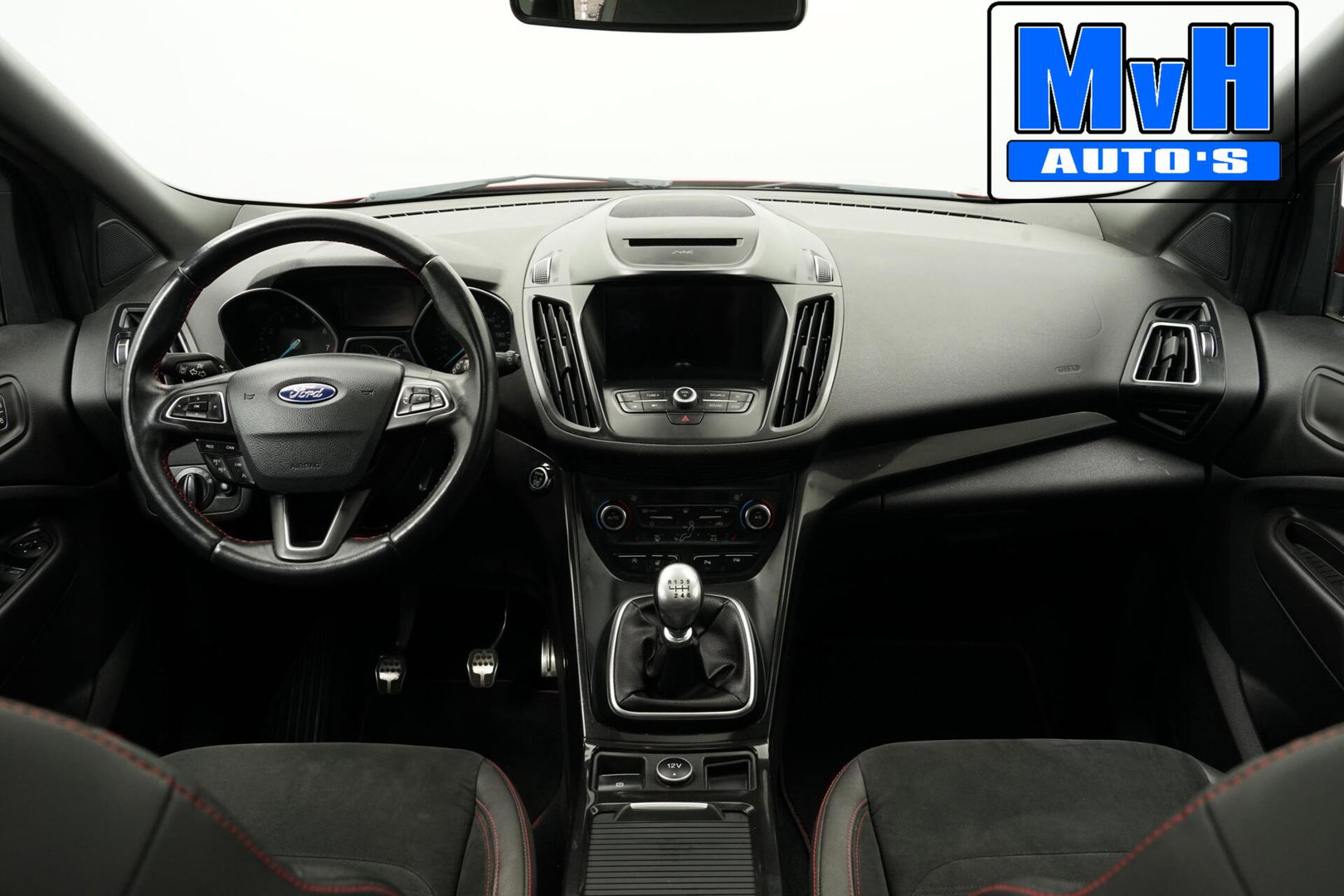 Ford Kuga 1.5 EcoBoost ST Line|PANO|STOEL/STUUR.VERW|TREKHAAK