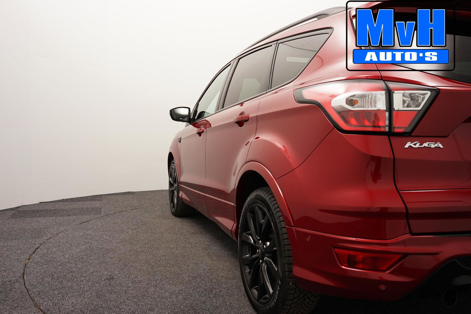 Ford Kuga 1.5 EcoBoost ST Line|PANO|STOEL/STUUR.VERW|TREKHAAK