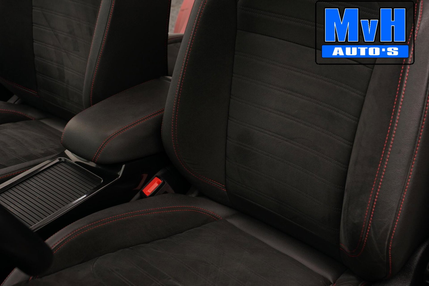 Ford Kuga 1.5 EcoBoost ST Line|PANO|STOEL/STUUR.VERW|TREKHAAK