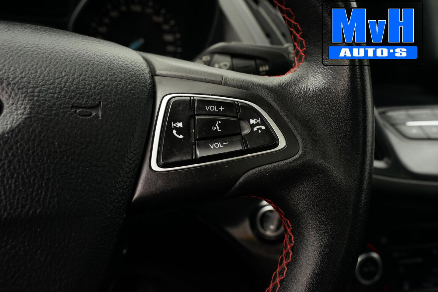 Ford Kuga 1.5 EcoBoost ST Line|PANO|STOEL/STUUR.VERW|TREKHAAK