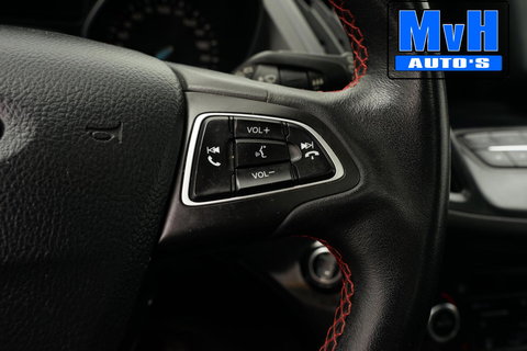 Ford Kuga 1.5 EcoBoost ST Line|PANO|STOEL/STUUR.VERW|TREKHAAK