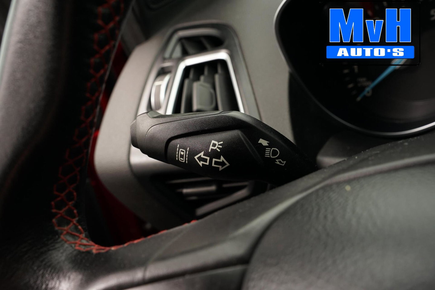 Ford Kuga 1.5 EcoBoost ST Line|PANO|STOEL/STUUR.VERW|TREKHAAK