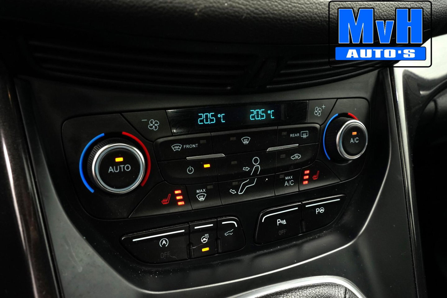 Ford Kuga 1.5 EcoBoost ST Line|PANO|STOEL/STUUR.VERW|TREKHAAK